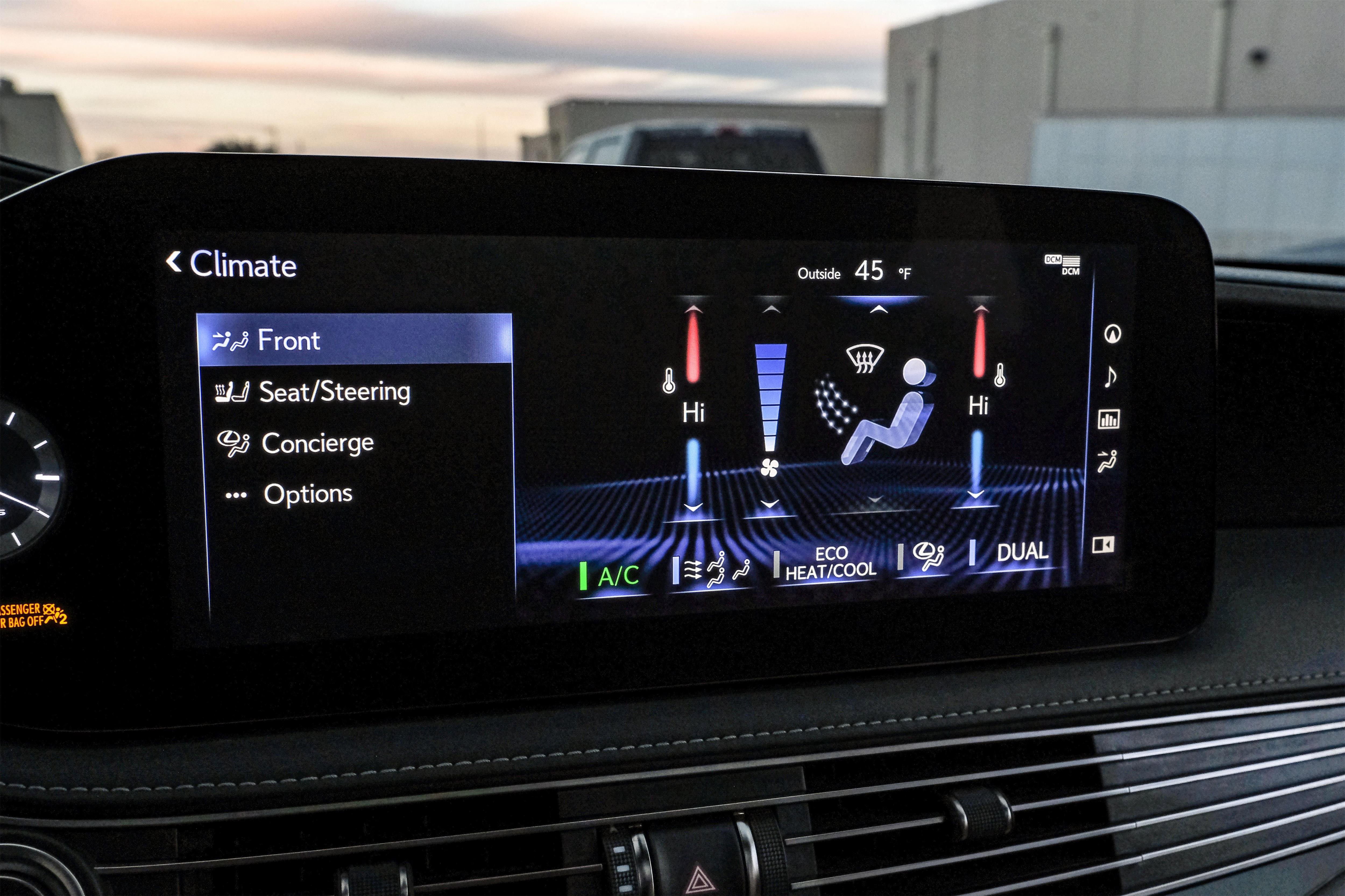 Used 2021 Lexus LS 500 w/ Accessory Package (Z1) image 29