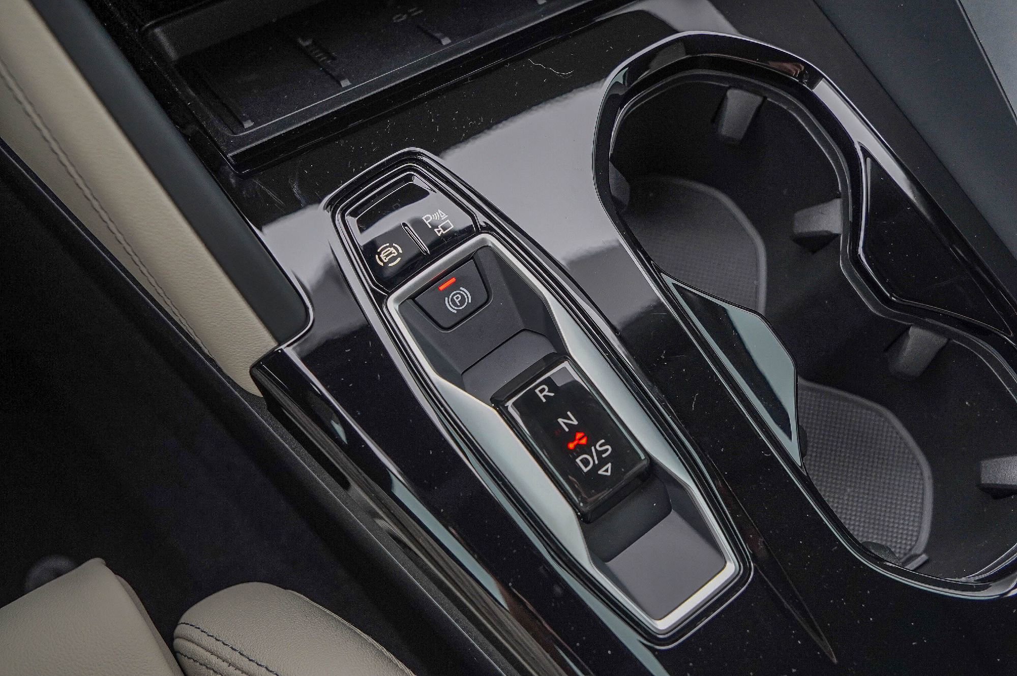 New 2025 Audi Q5 Premium Plus image 13