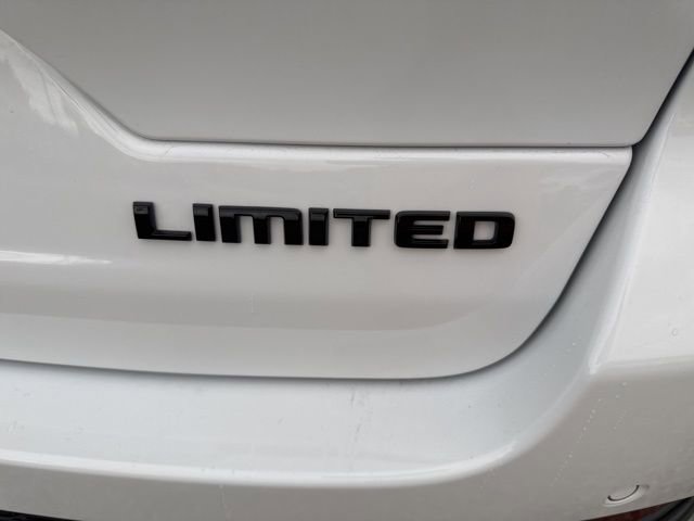 New 2025 Jeep Grand Cherokee Limited w/ Luxury Tech Group II AWD/4WD image 14
