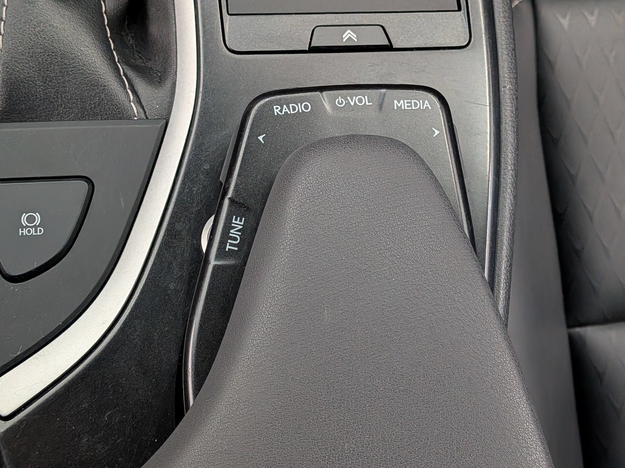 Used 2020 Lexus UX 200 w/ Accessory Package FWD image 23