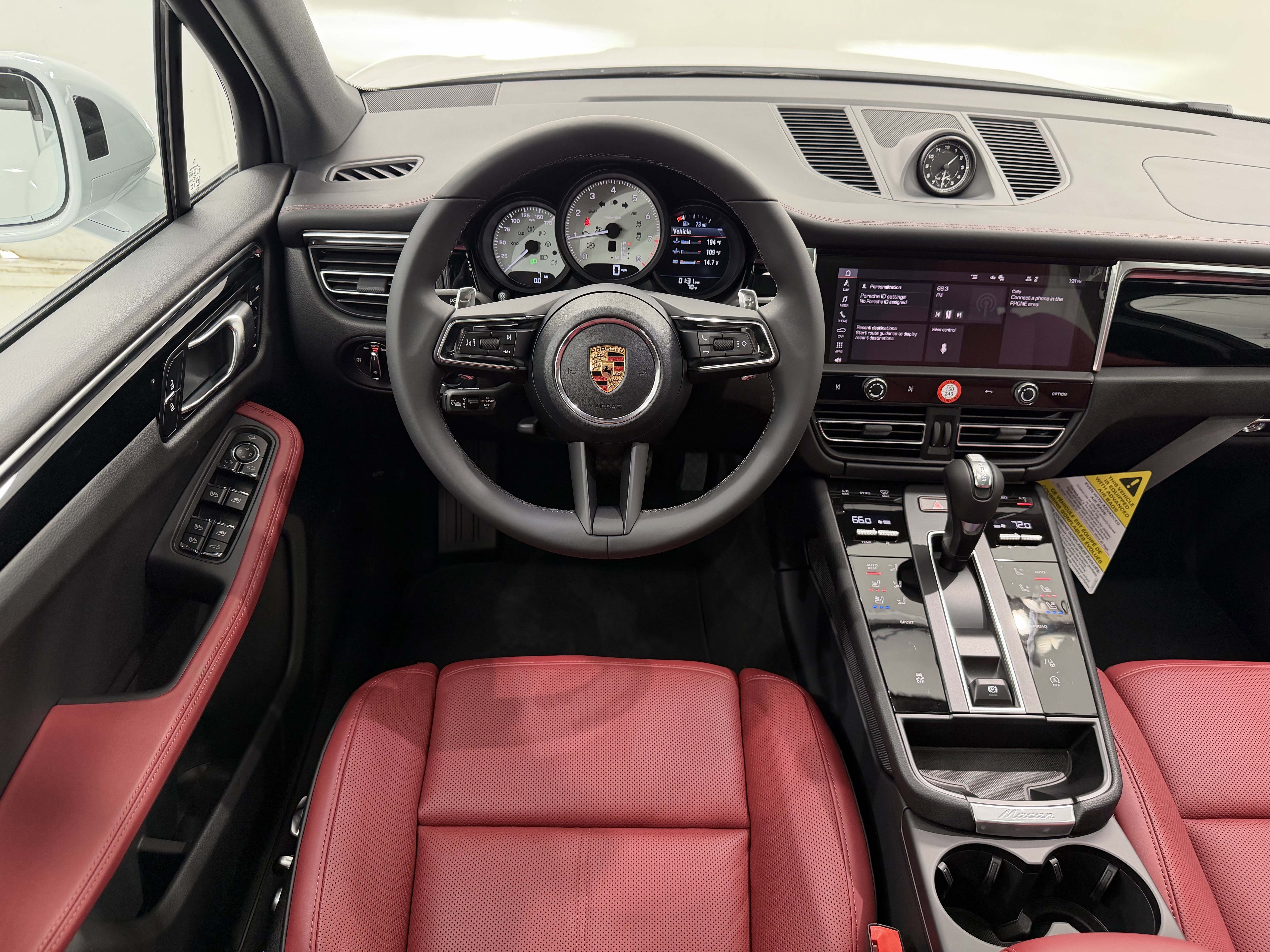 New 2026 Porsche Macan image 25