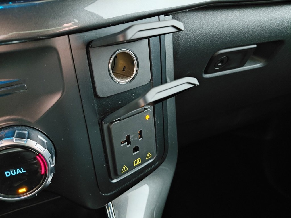 Used 2023 Ford F150 XLT w/ Equipment Group 302A High image 38