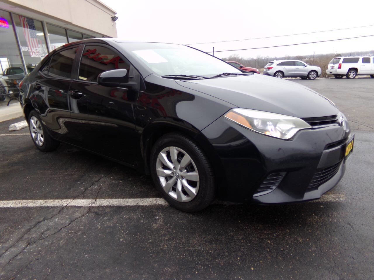 Used 2015 Toyota Corolla LE FWD image 38