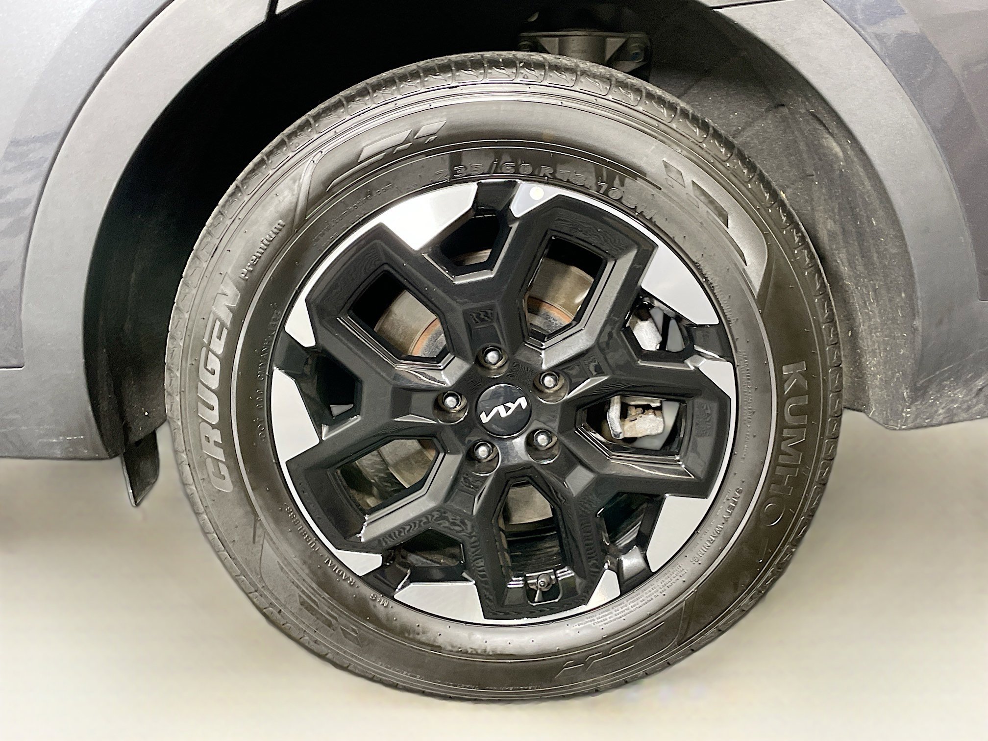 Used 2024 Kia Sorento S image 11