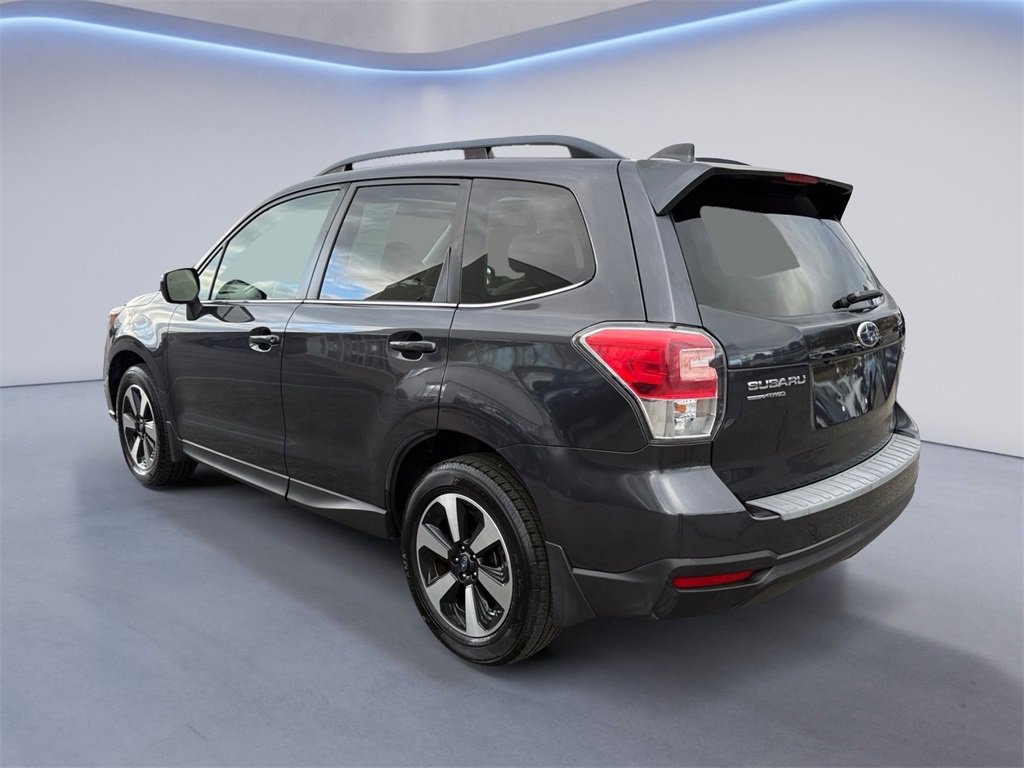 Used 2017 Subaru Forester 2.5i Limited image 5