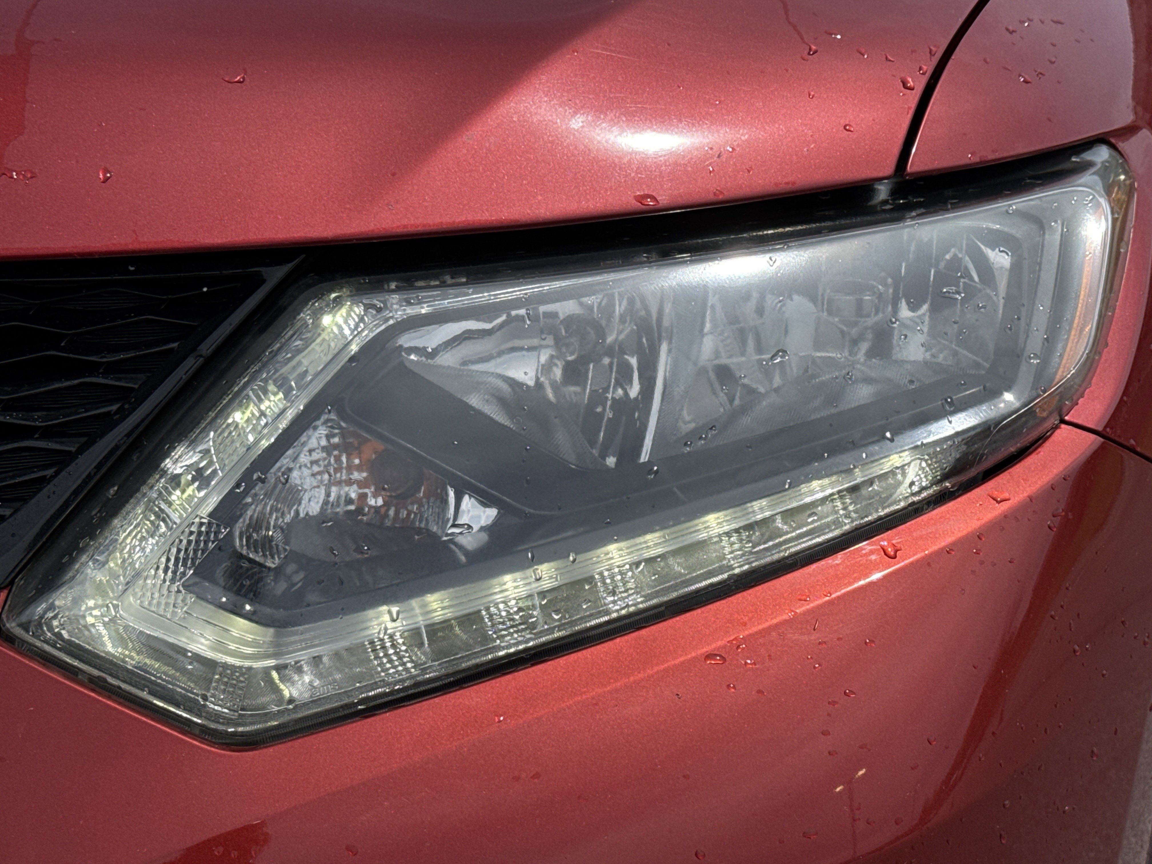 Used 2016 Nissan Rogue S image 6