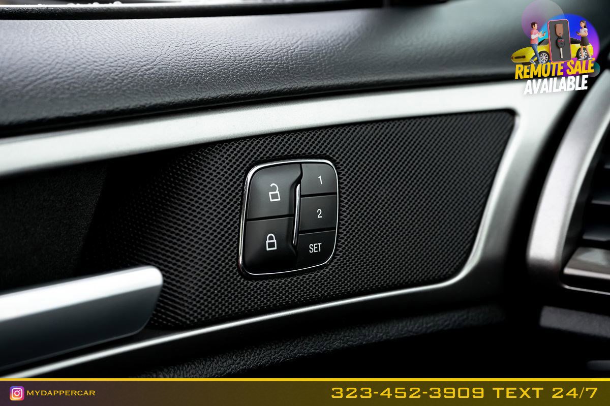 Used 2020 Ford Fusion SEL image 26