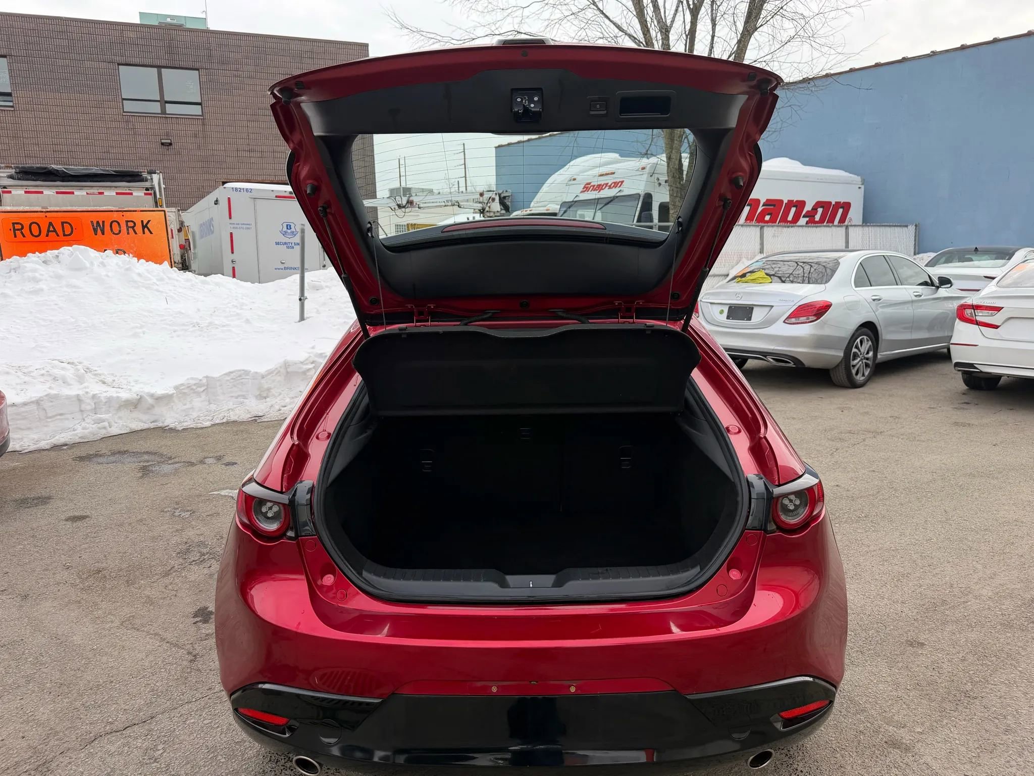 Used 2019 MAZDA MAZDA3 Hatchback 4D image 29
