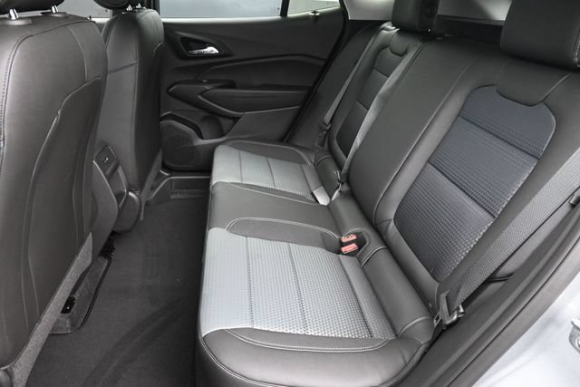 New 2026 Chevrolet Trax LT w/ Driver Confidence Package FWD image 21