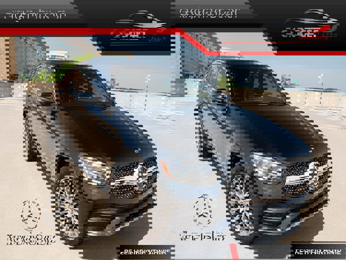 Used 2020 Mercedes-Benz GLC 300 4MATIC Coupe image 1