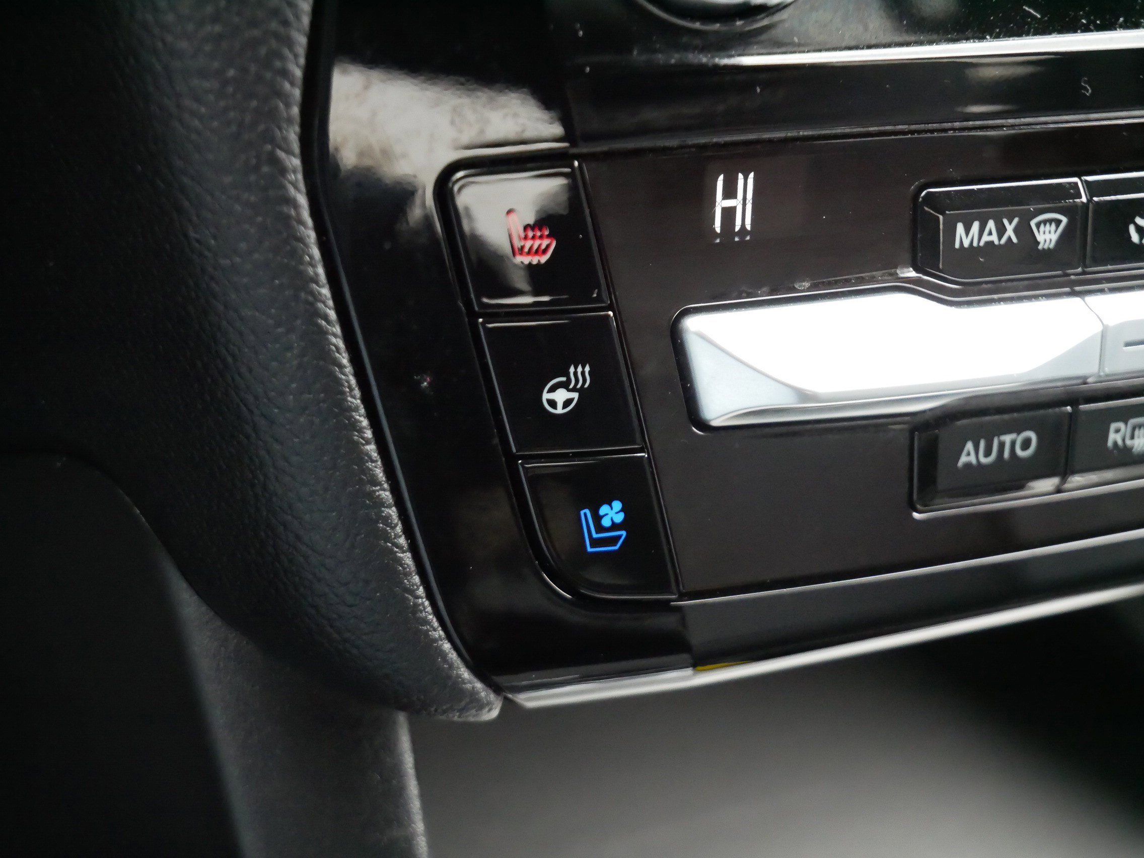 Used 2021 Ford Explorer ST w/ Equipment Group 401A image 29