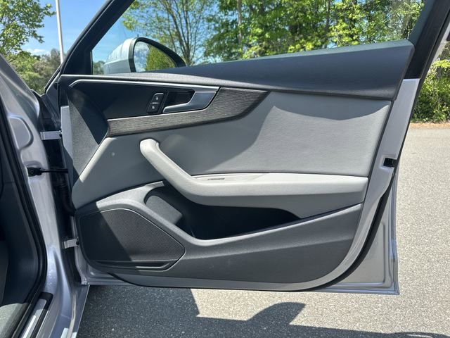 Used 2017 Audi A4 2.0T Ultra Premium w/ Convenience Package image 31