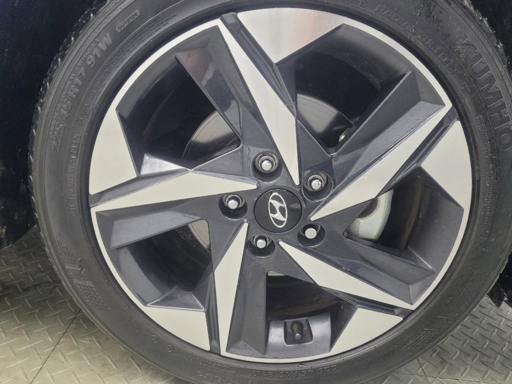 Used 2023 Hyundai Elantra SEL w/ Convenience Package image 31