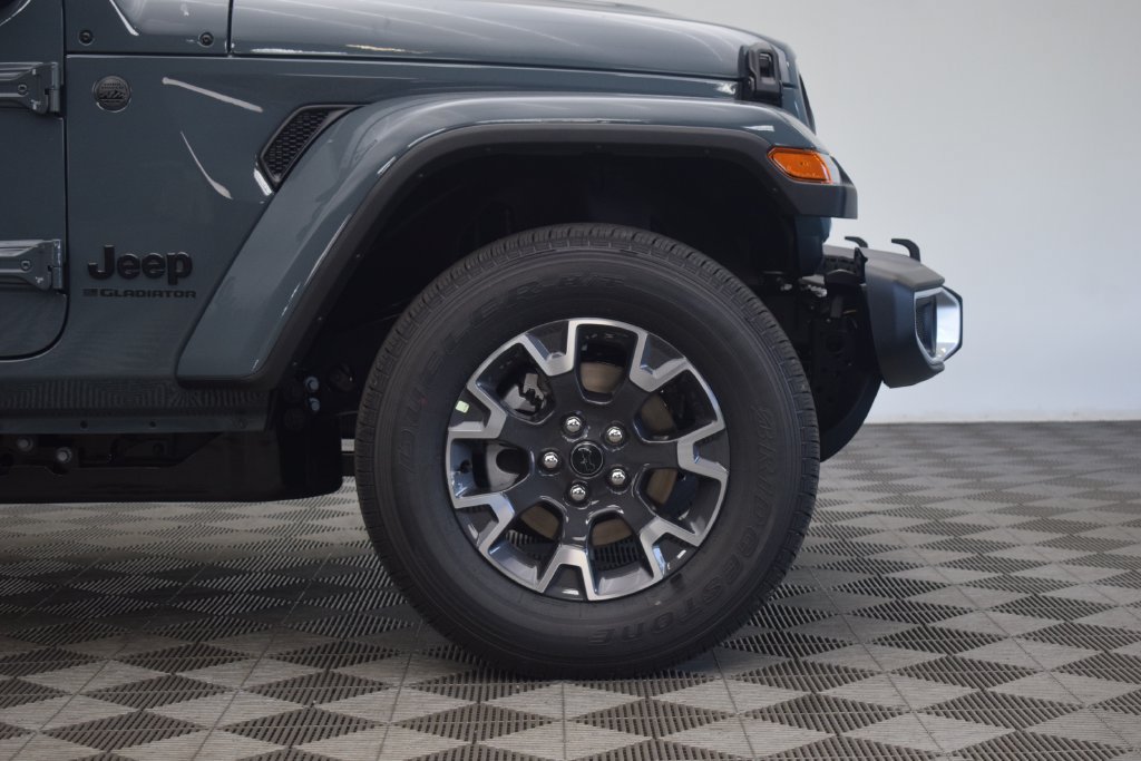 New 2026 Jeep Gladiator Sport AWD/4WD image 10
