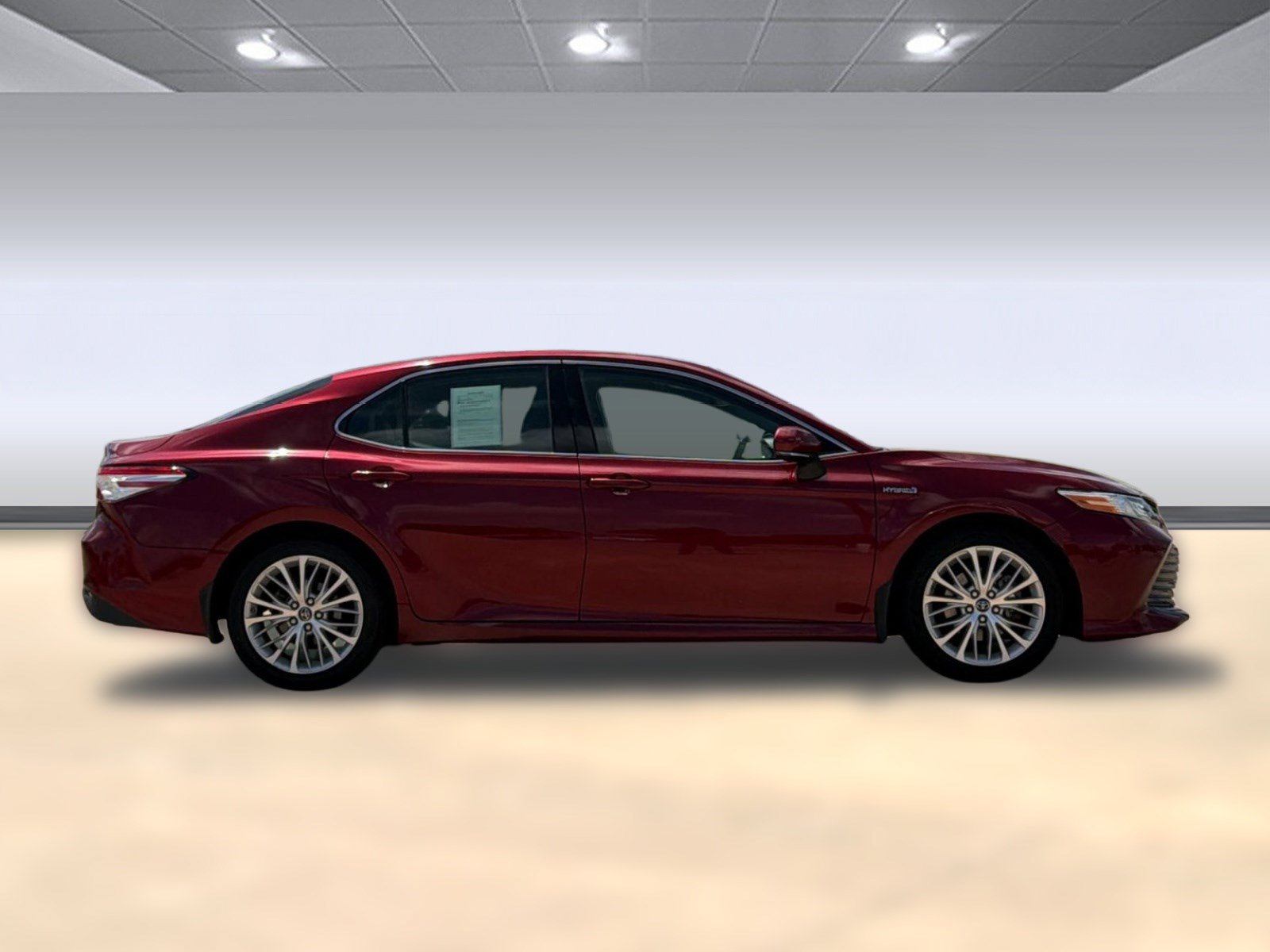 Used 2018 Toyota Camry XLE FWD image 8