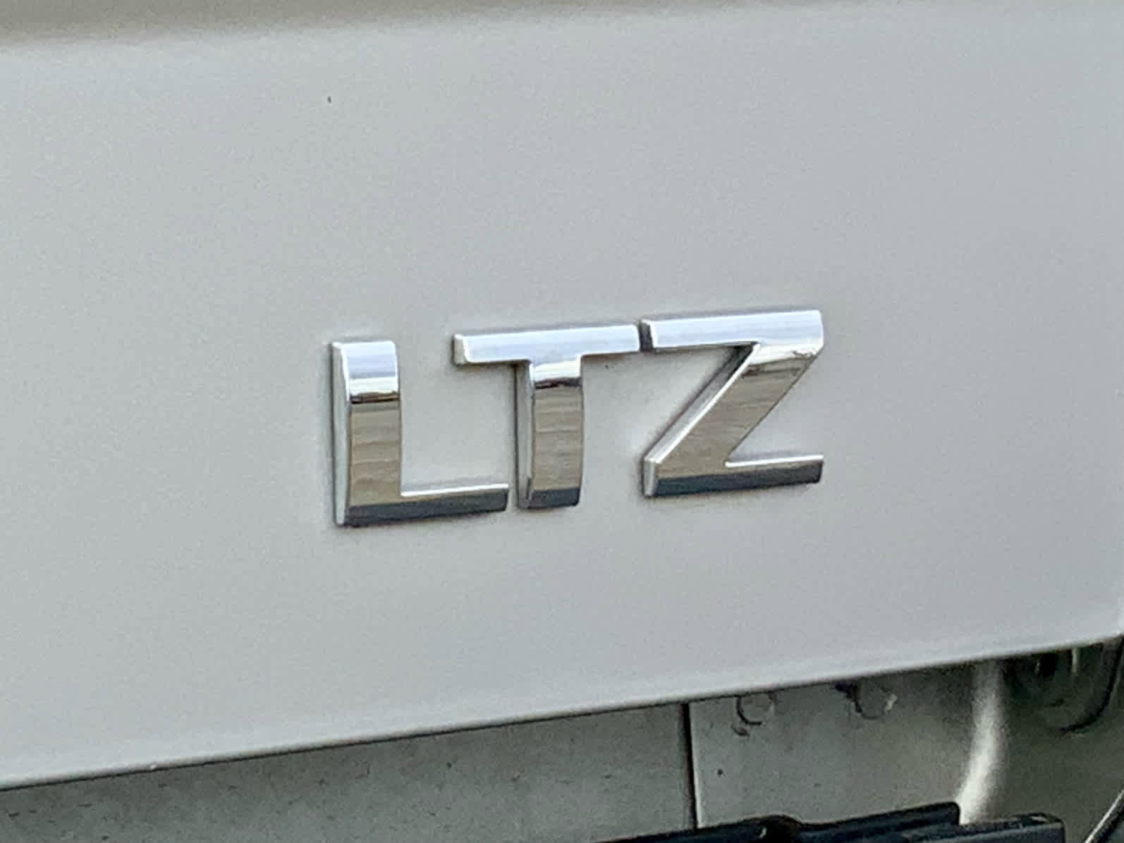 Used 2018 Chevrolet Silverado 1500 LTZ w/ Max Trailering Package image 22