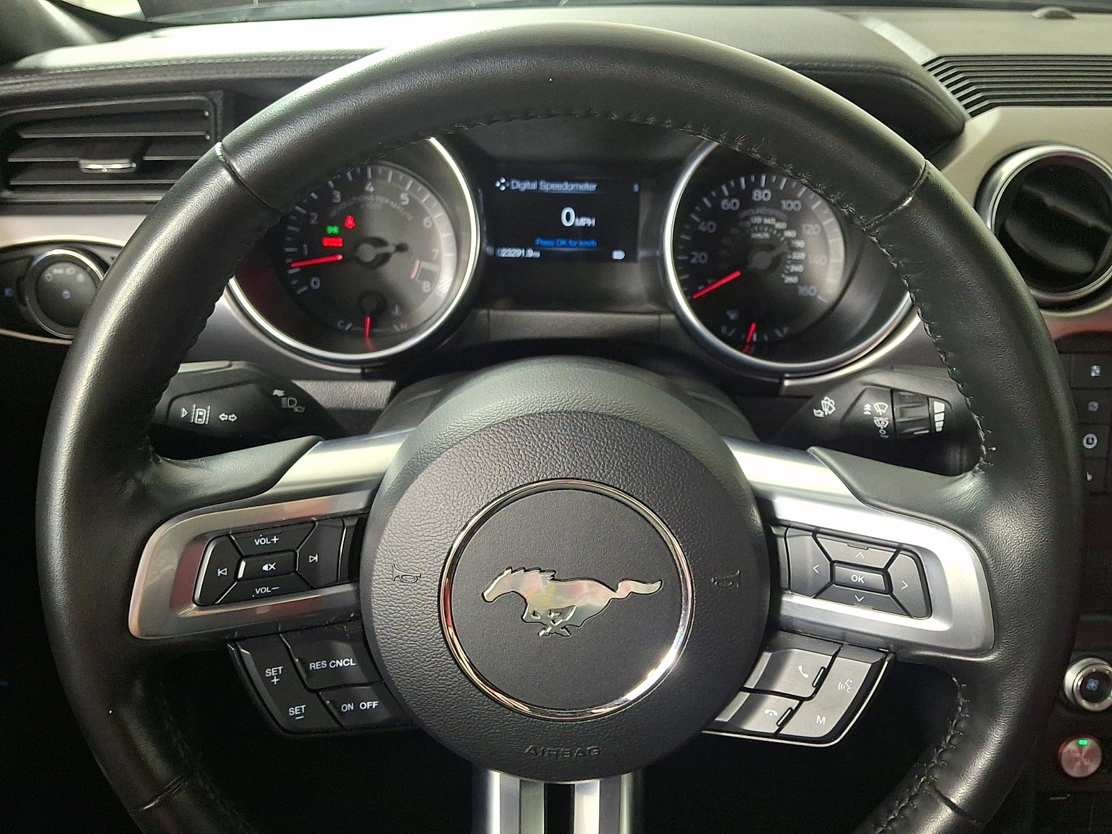 Used 2022 Ford Mustang GT RWD image 18
