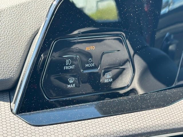 Certified 2024 Volkswagen GTI SE FWD image 23
