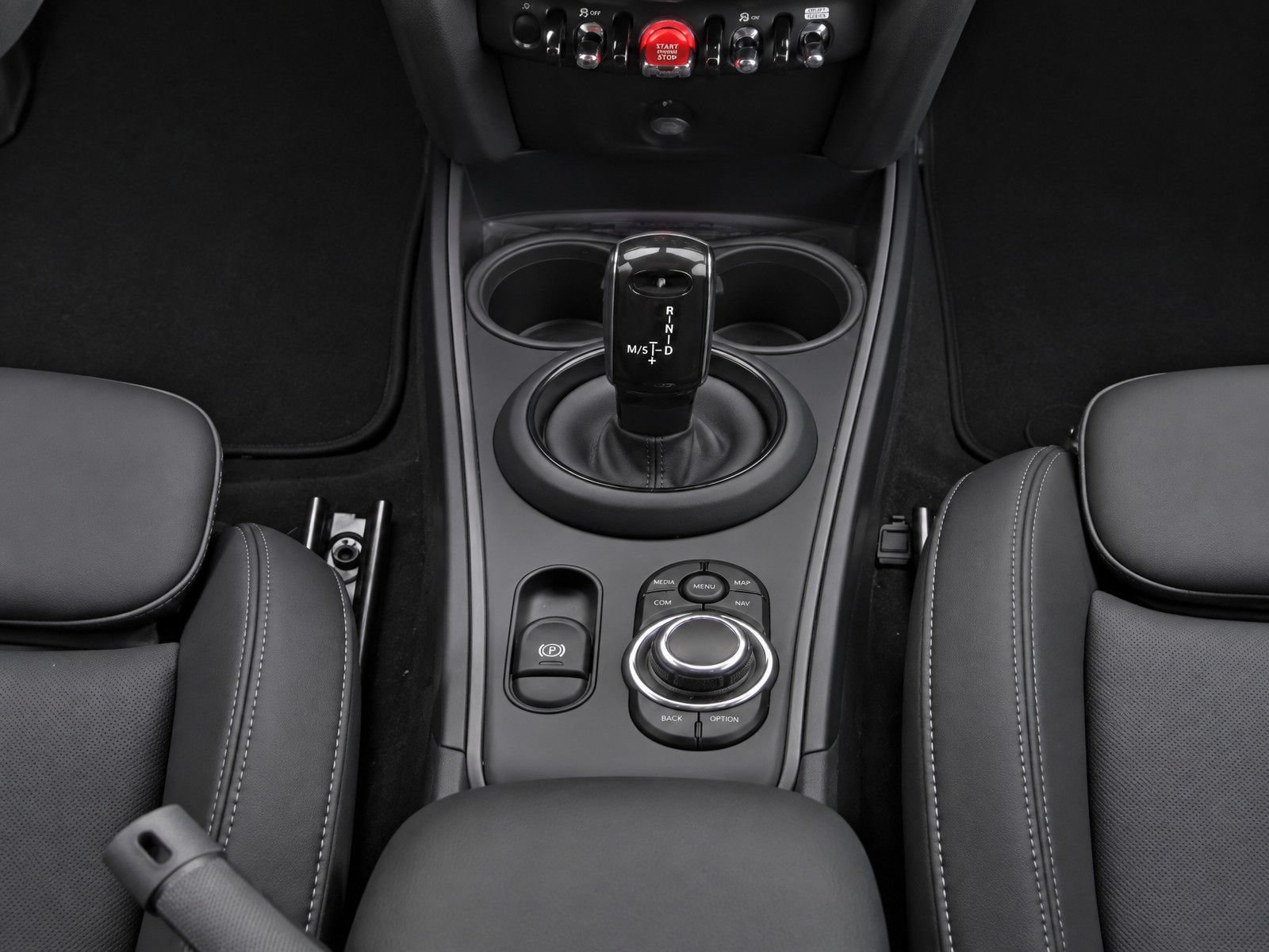 Used 2024 MINI Cooper Countryman S w/ Premium Package FWD image 15