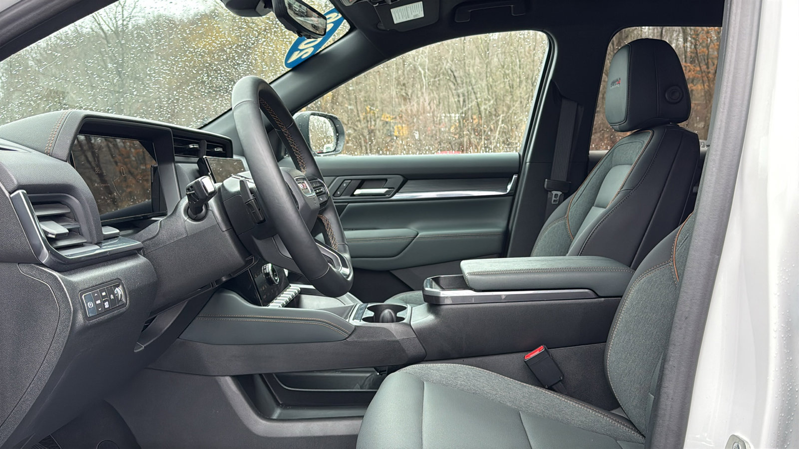 Used 2026 GMC Terrain AT4 w/ Technology Package II image 13