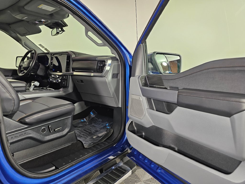 Used 2025 Ford F150 Lariat w/ Equipment Group 502A High AWD/4WD image 12