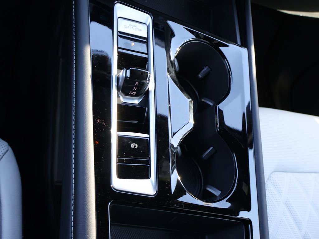 New 2026 Volkswagen Atlas Cross Sport SEL Premium R-Line image 32