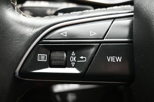 Used 2022 Audi Q8 Premium AWD/4WD image 23
