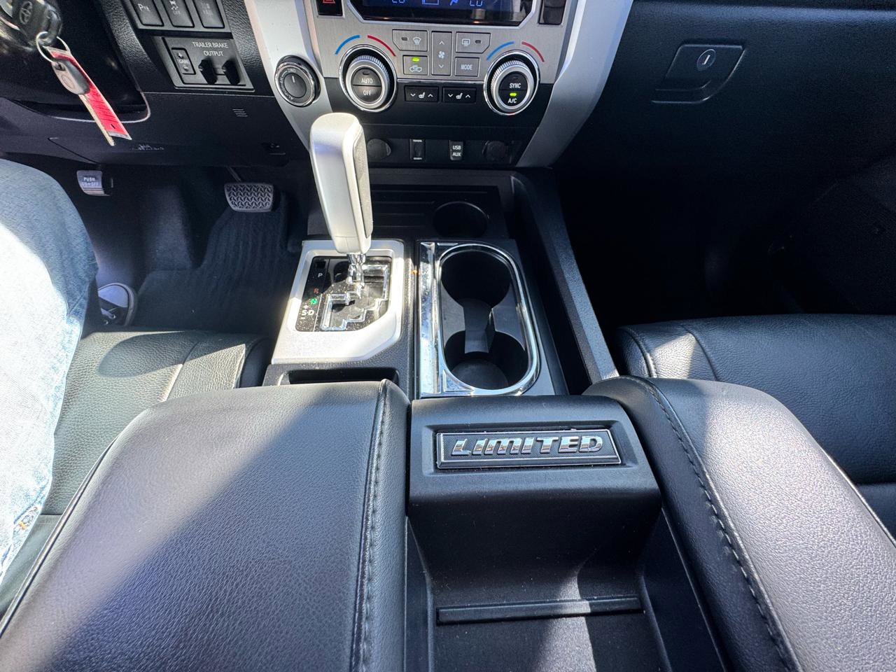 Used 2018 Toyota Tundra Limited w/ Limited Premium Package AWD/4WD image 25
