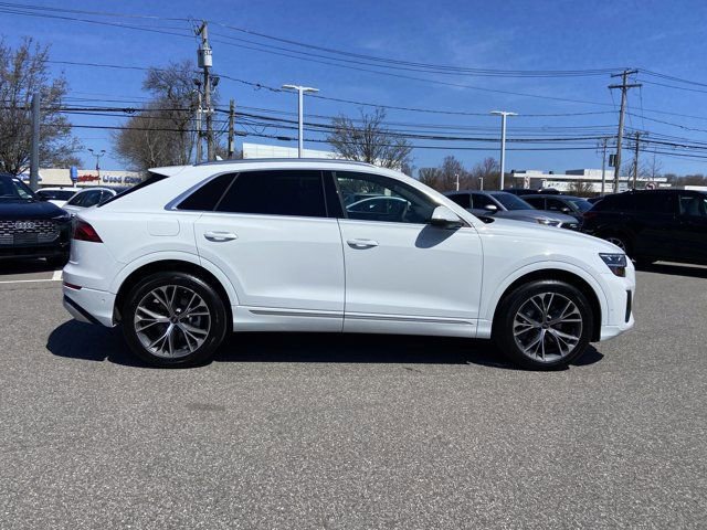 Used 2025 Audi Q8 Premium Plus w/ Premium Plus Package image 4