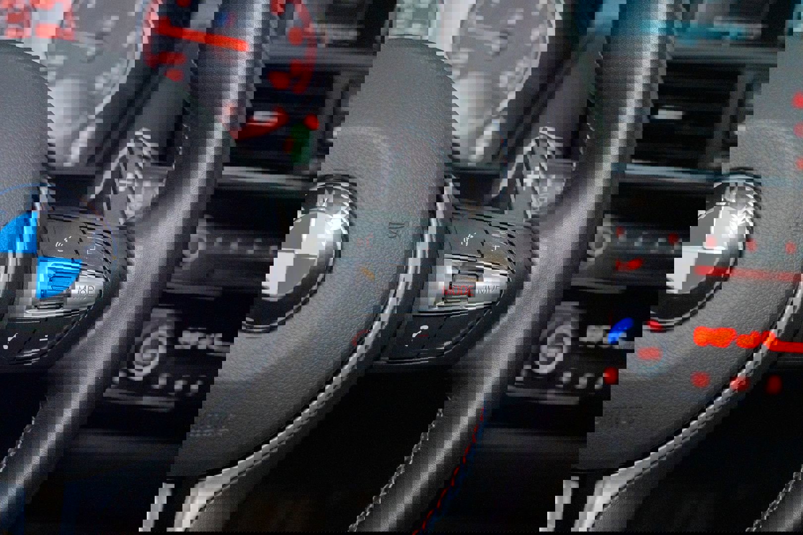 Used 2017 BMW M2 image 39