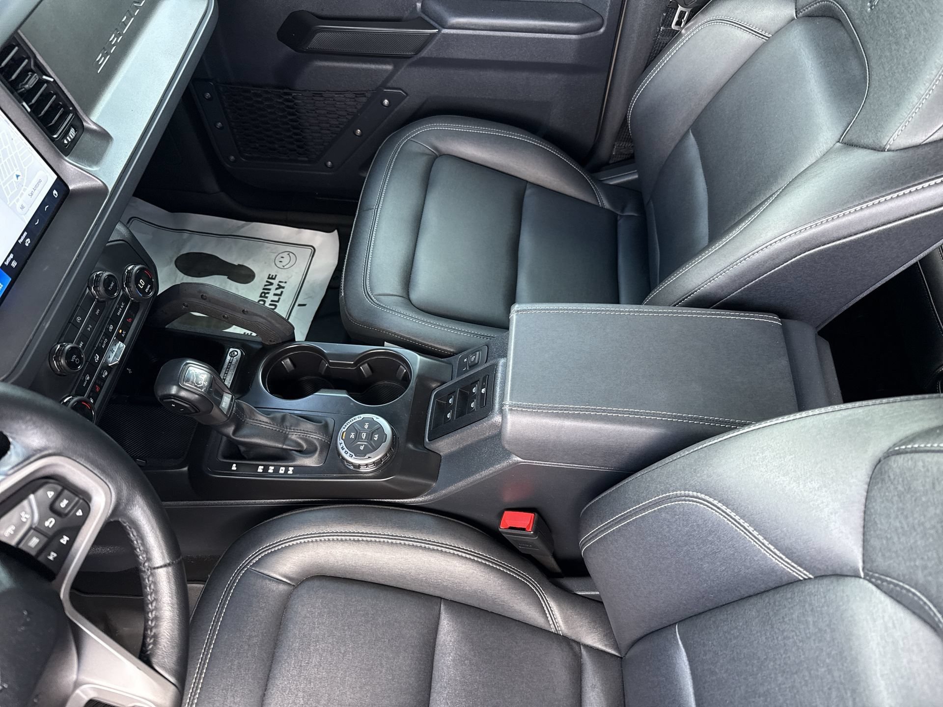 Used 2025 Ford Bronco Badlands AWD/4WD image 22