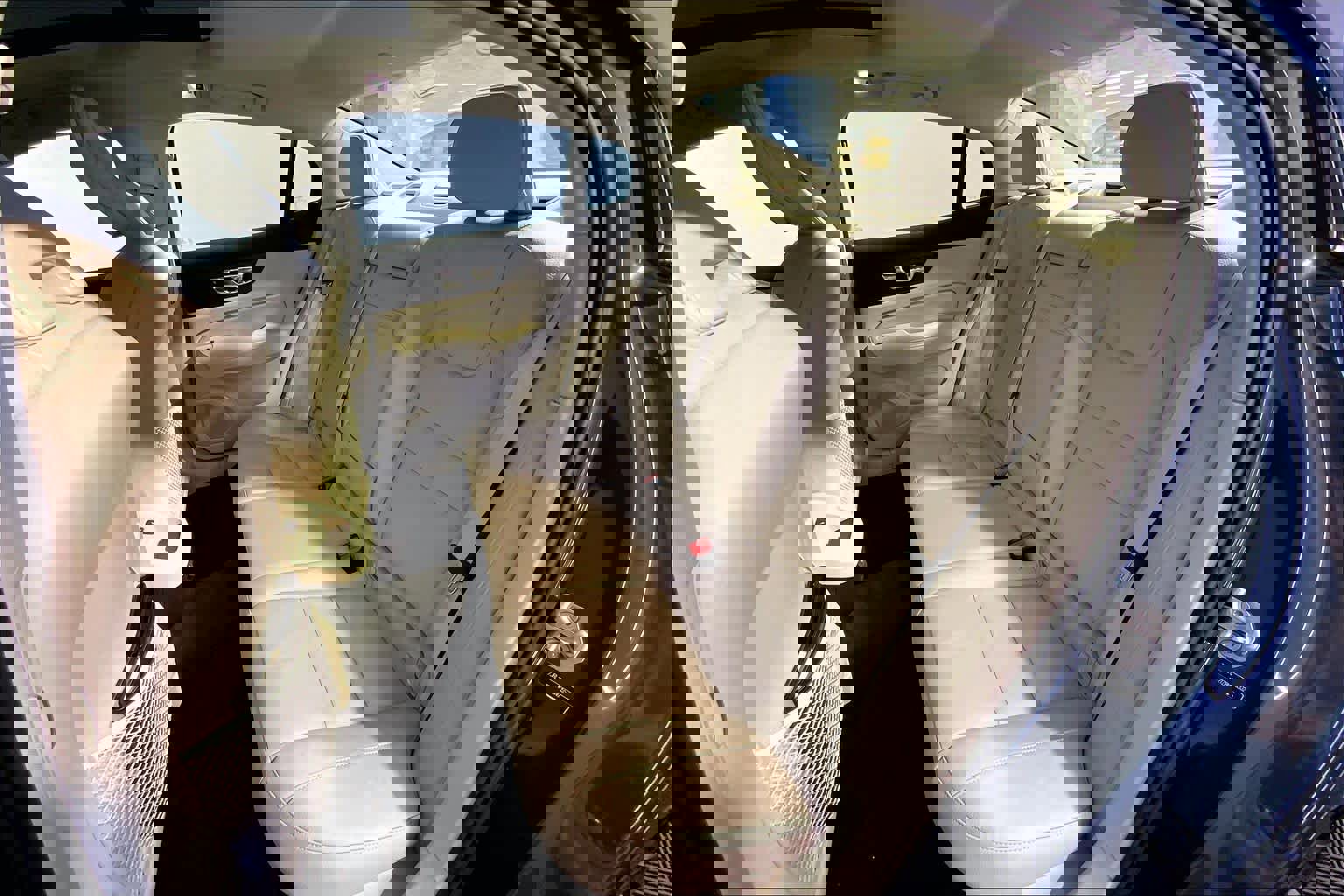 Used 2022 Volvo S60 B5 Momentum w/ Premium Package image 20