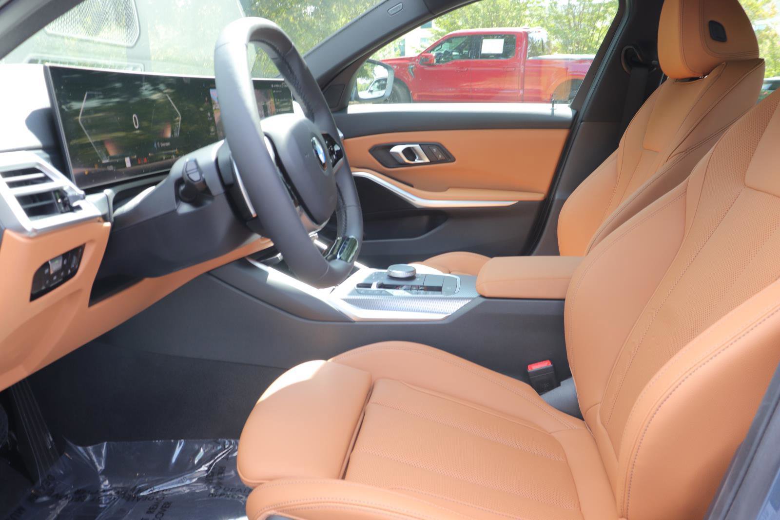 New 2025 BMW 330i Sedan w/ Convenience Package image 12