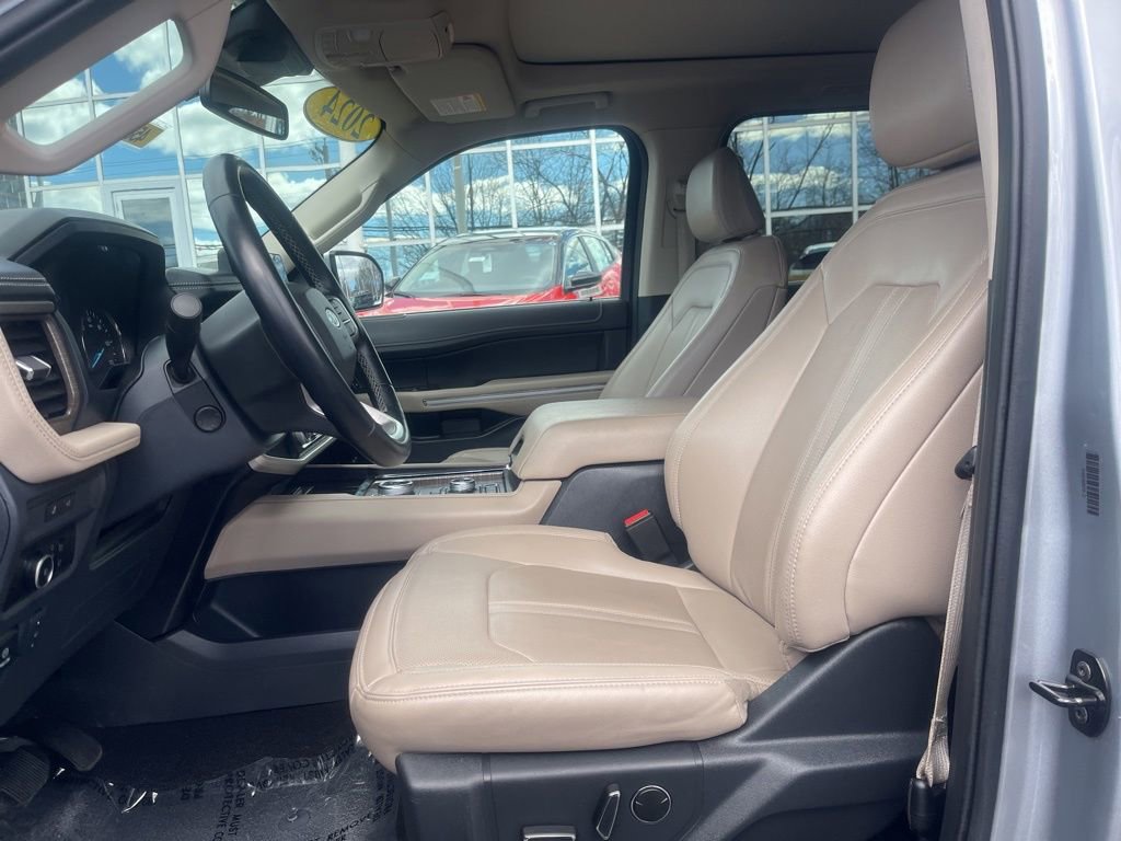 Used 2024 Ford Expedition Limited image 18