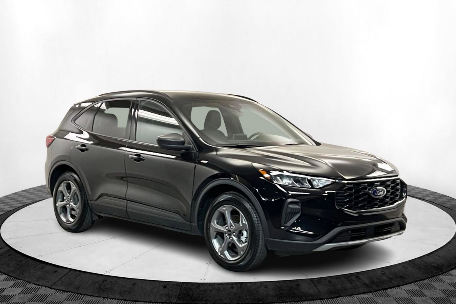 Used 2025 Ford Escape ST-Line image 8