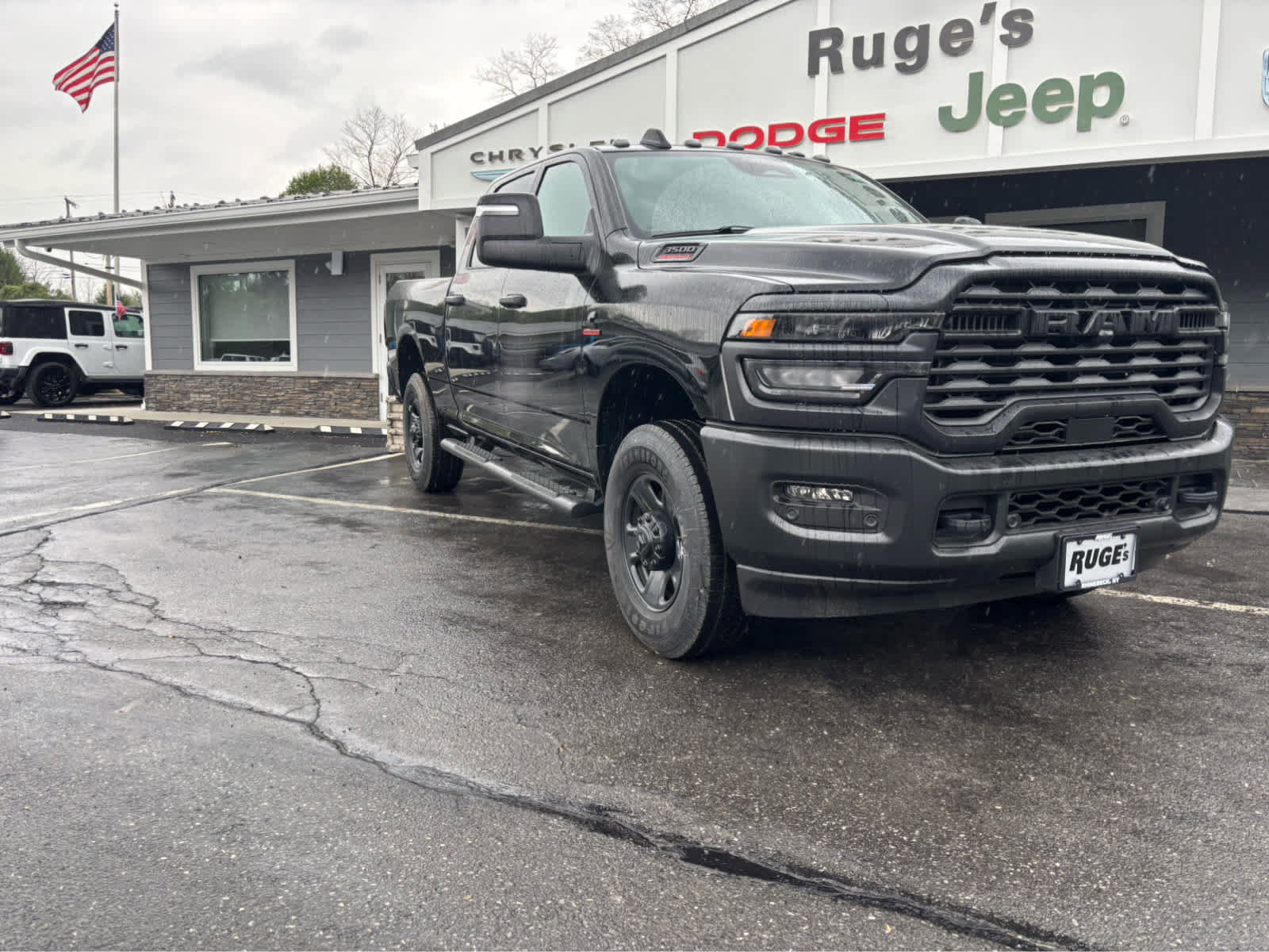 New 2026 RAM 3500 Tradesman AWD/4WD image 17