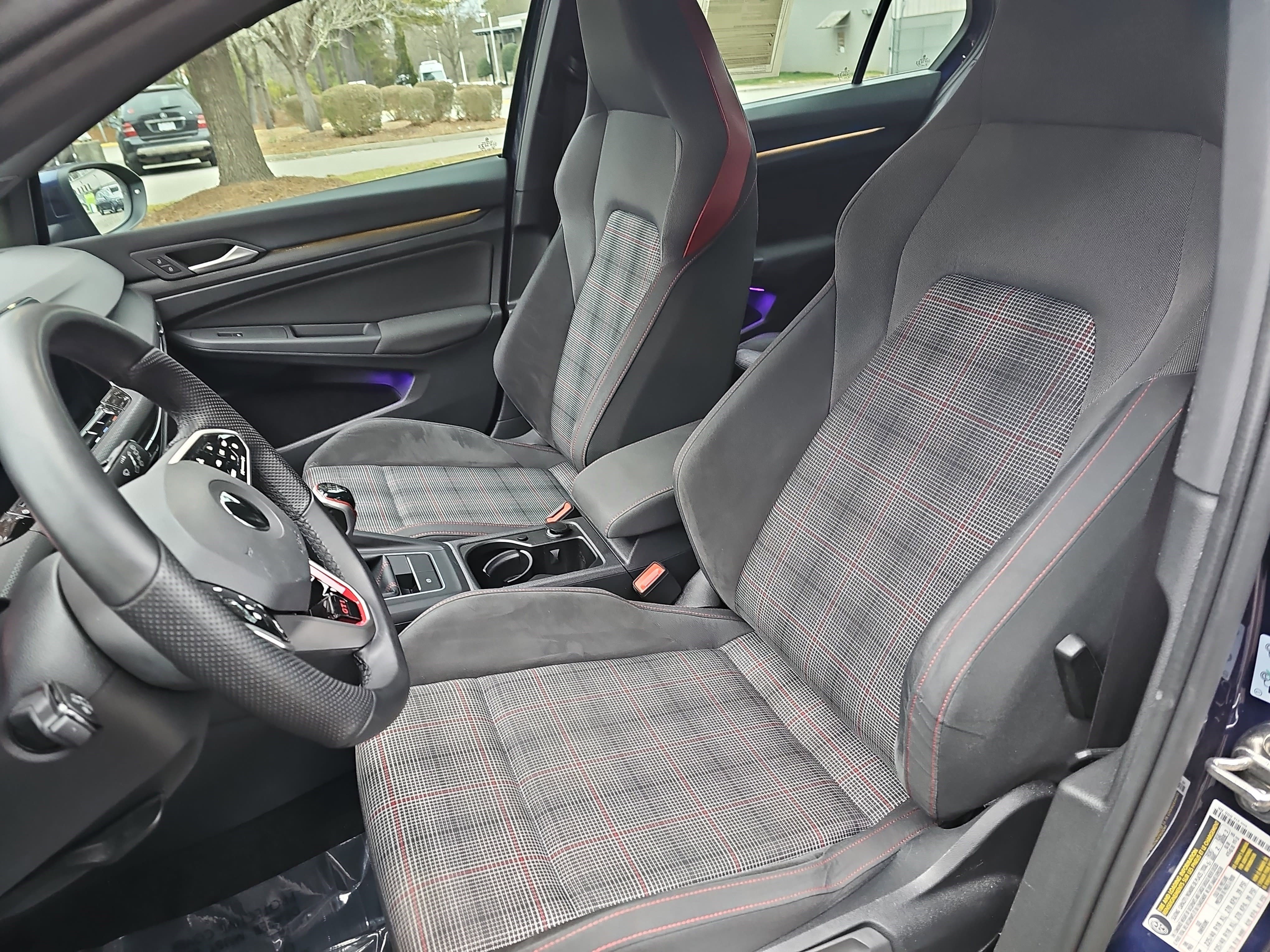 Used 2022 Volkswagen GTI SE image 15