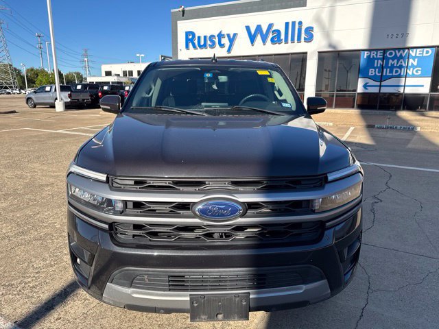 Used 2023 Ford Expedition XLT RWD image 5