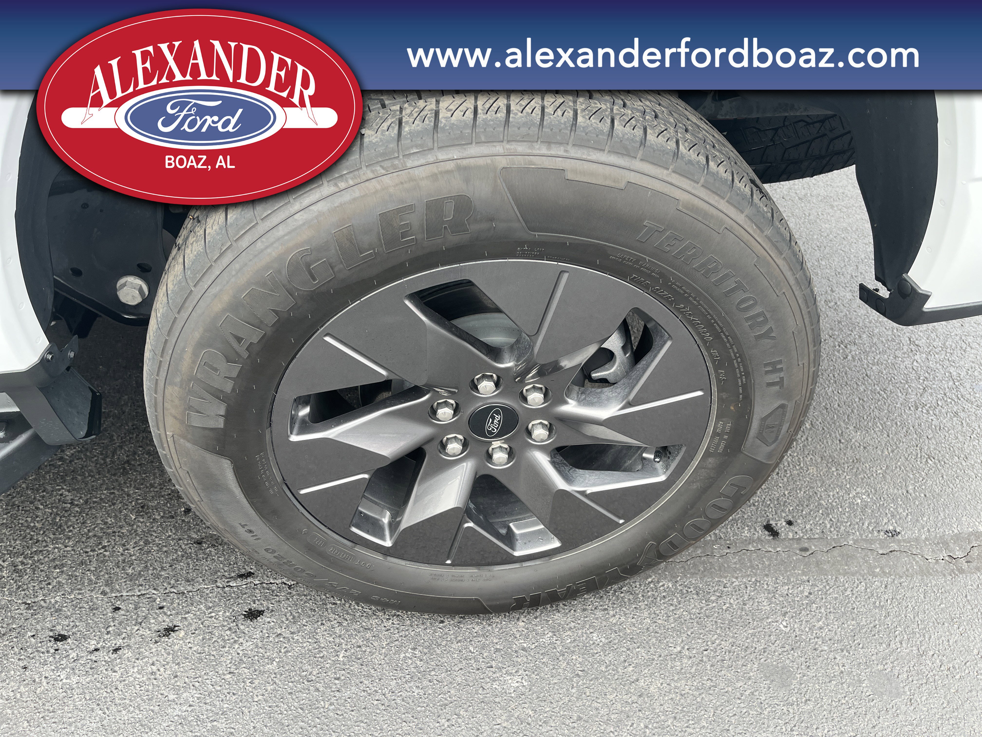 Used 2024 Ford F150 Lightning Flash image 11