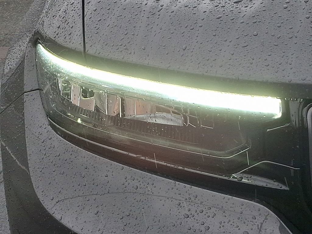 Used 2024 Jeep Grand Cherokee L Summit w/ Advanced Protech Group IV image 9