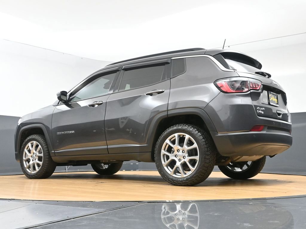 Used 2022 Jeep Compass Latitude AWD/4WD image 53