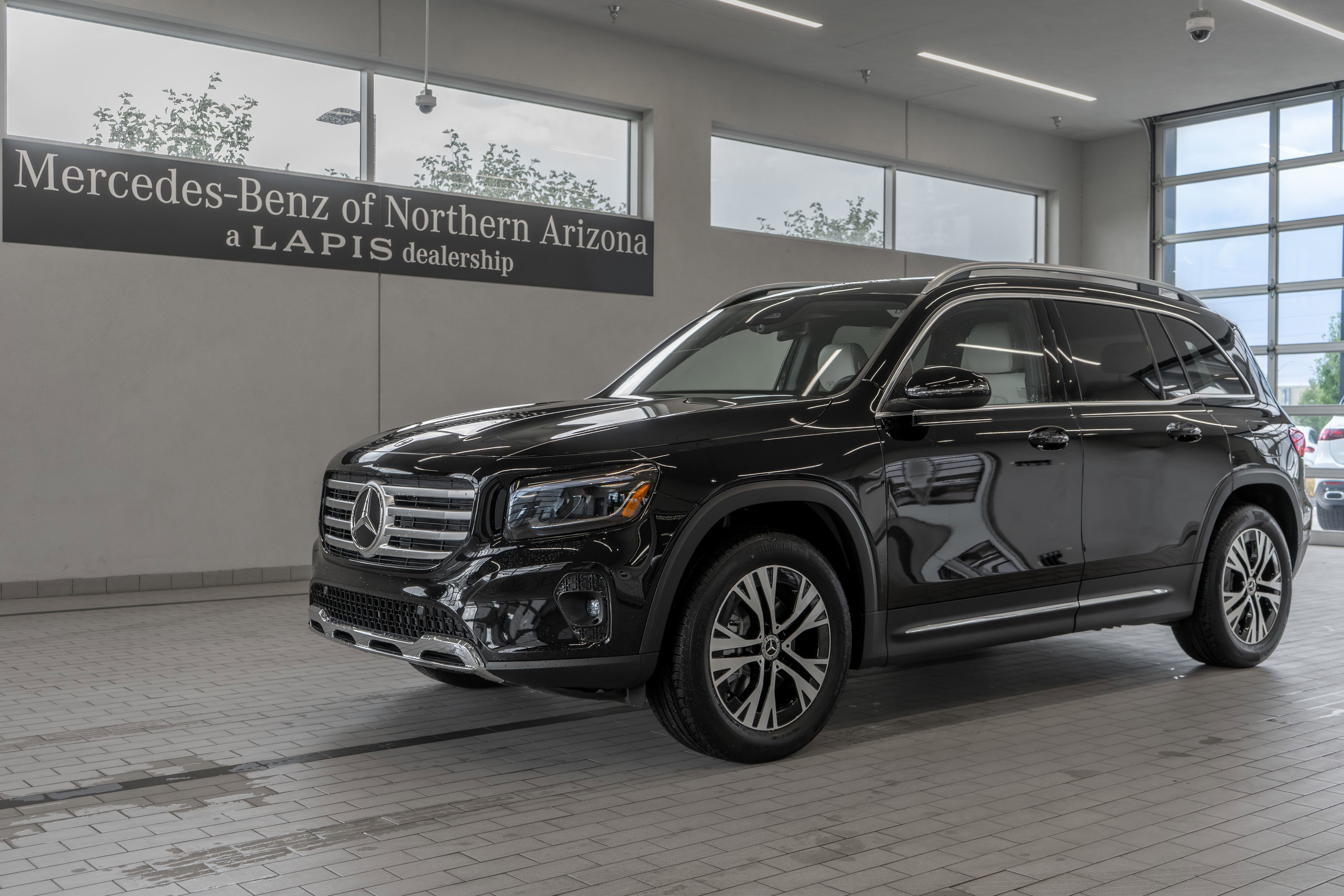 Certified 2026 Mercedes-Benz GLB 250 4MATIC image 3