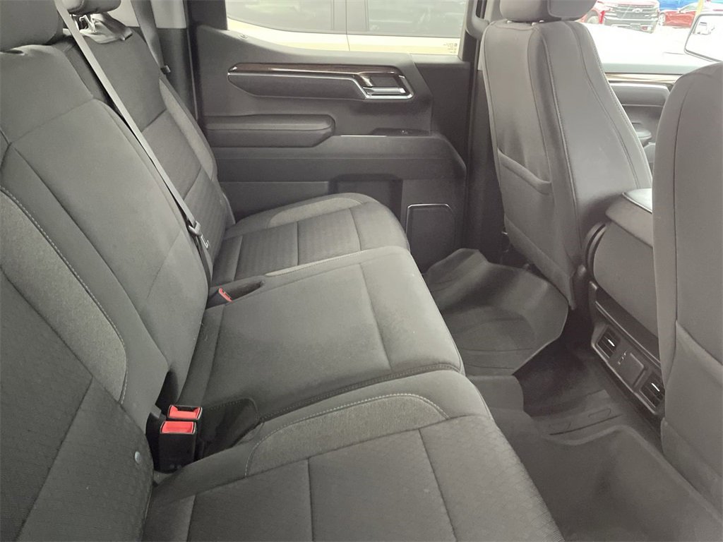 Used 2023 Chevrolet Silverado 1500 LT image 11