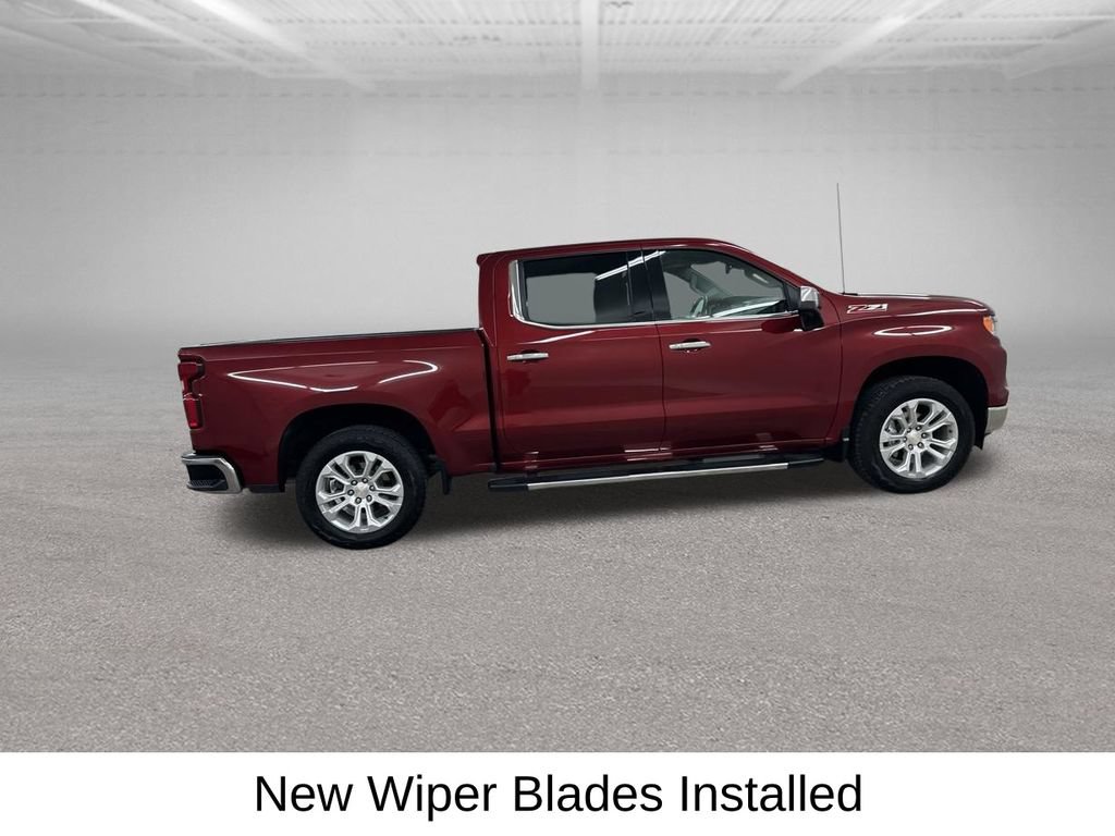 Used 2022 Chevrolet Silverado 1500 LTZ w/ LTZ Premium Package AWD/4WD image 16