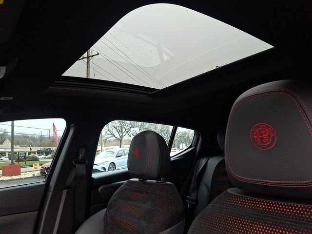 Used 2024 Alfa Romeo Tonale Veloce w/ Active Assist Package image 14