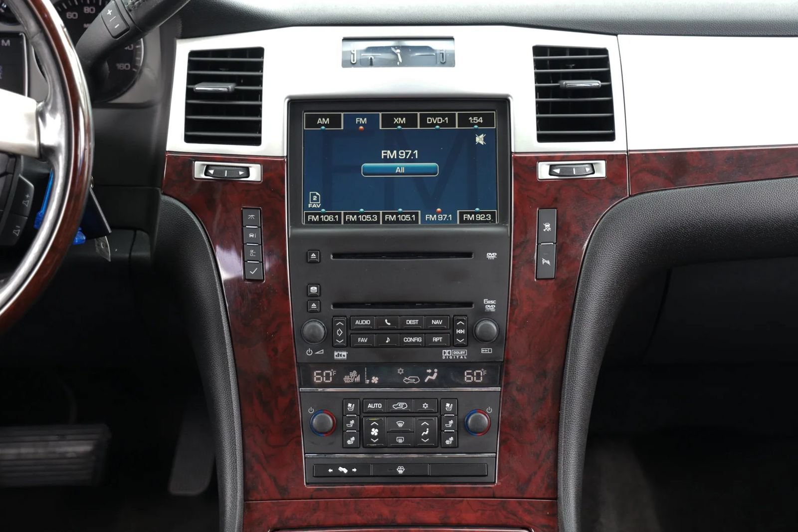 Used 2007 Cadillac Escalade EXT w/ Information Package AWD/4WD image 38