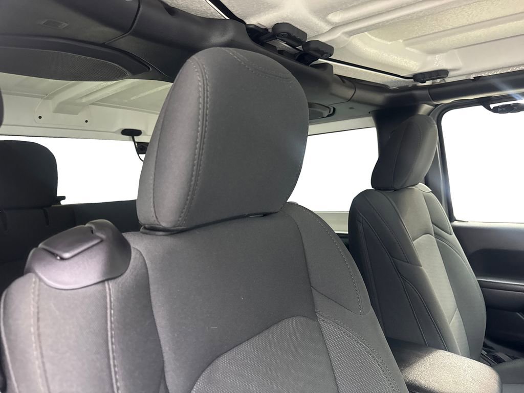 Used 2023 Jeep Wrangler Sport AWD/4WD image 40
