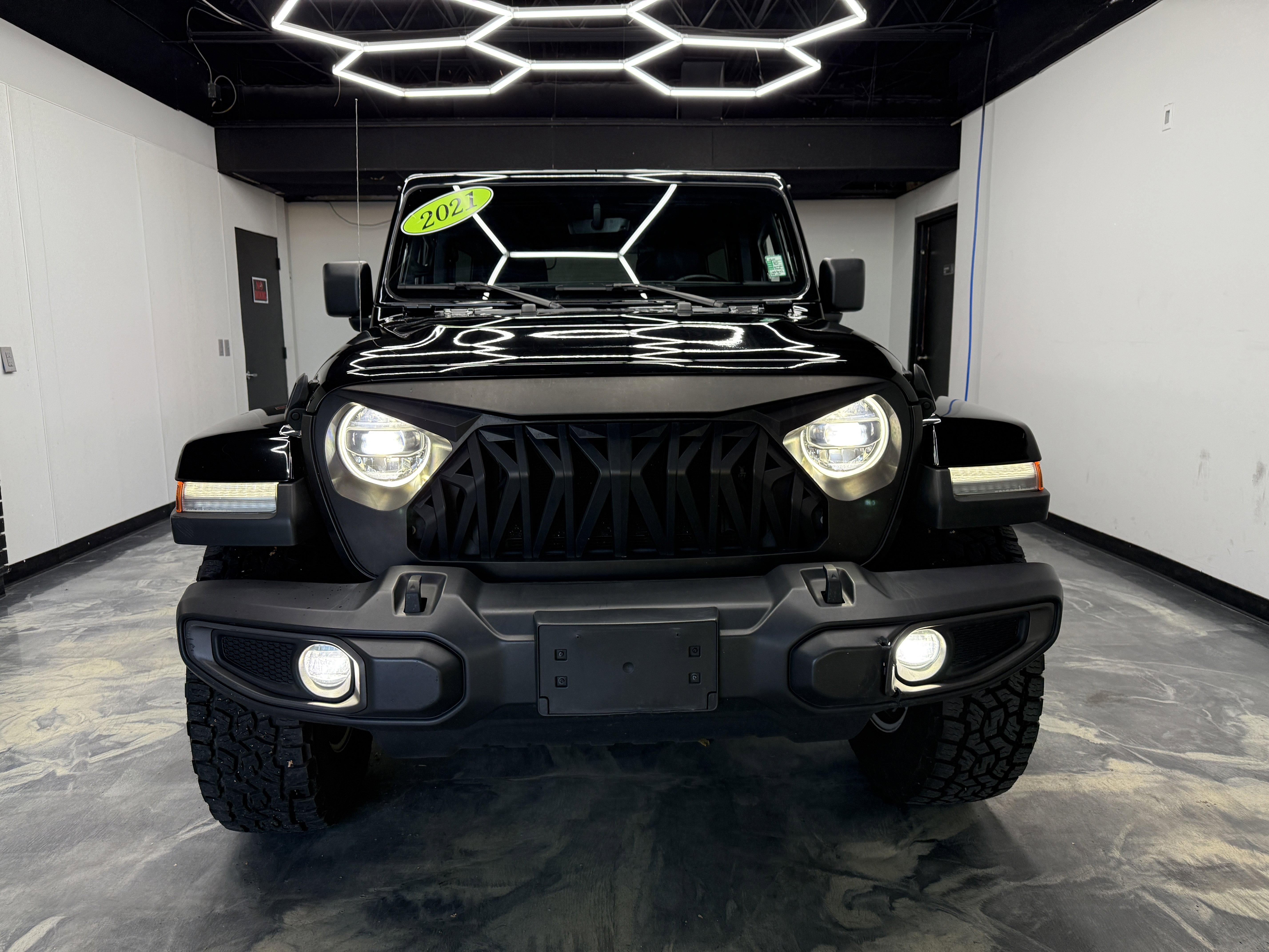 Used 2021 Jeep Wrangler Unlimited Sahara image 7