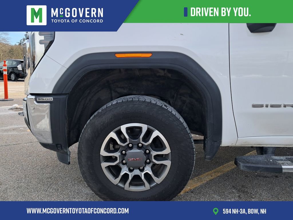 Used 2024 GMC Sierra 3500 SLE w/ SLE Value Package image 8