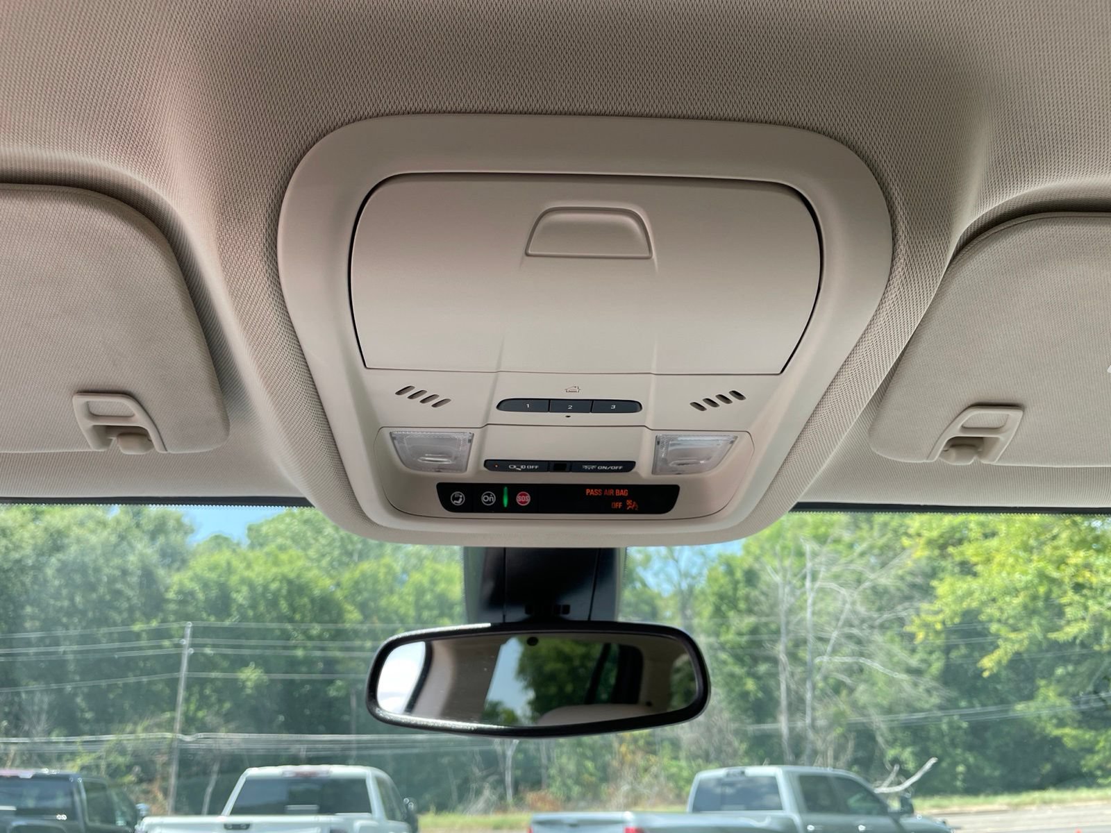 Used 2023 GMC Acadia Denali FWD image 26
